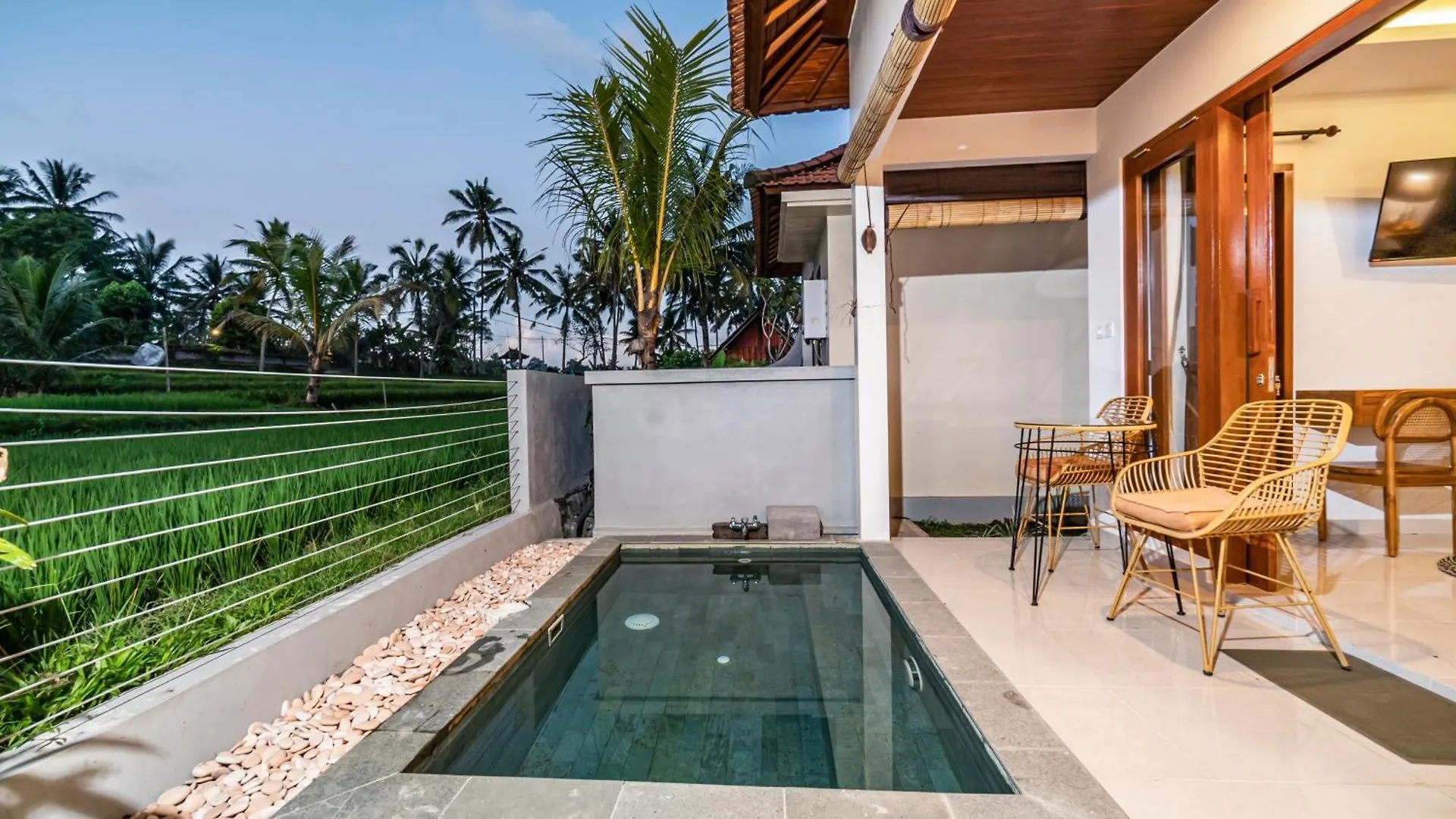 Bed & Breakfast Putih Dcarik Ubud